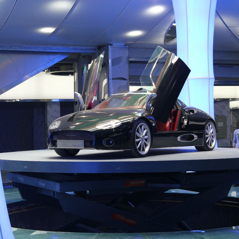 汽車(chē)旋轉(zhuǎn)舞臺(tái)